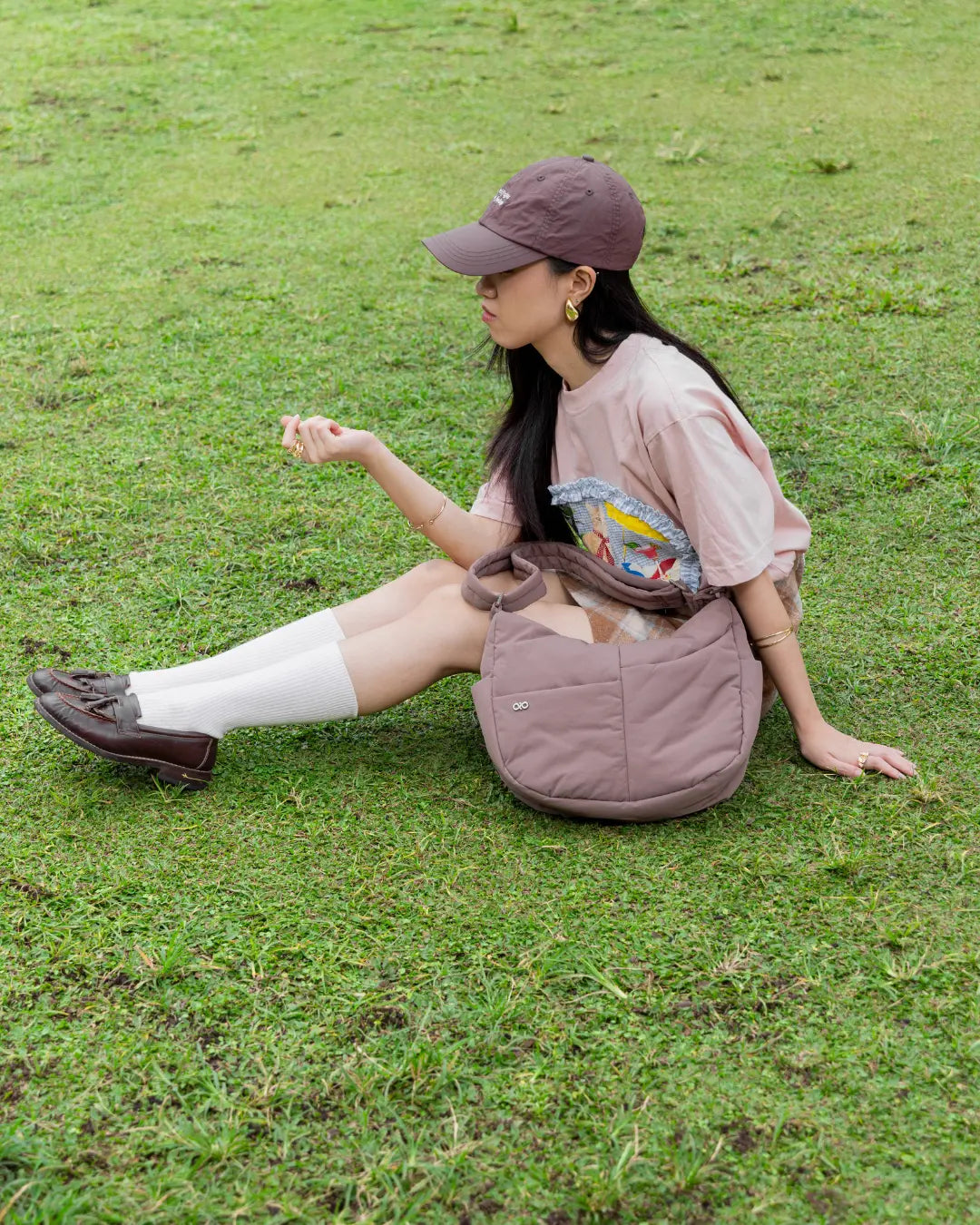 SIGNATURE POCKET CROSSBODY BAG IN POSH TAUPE TSL Singapore