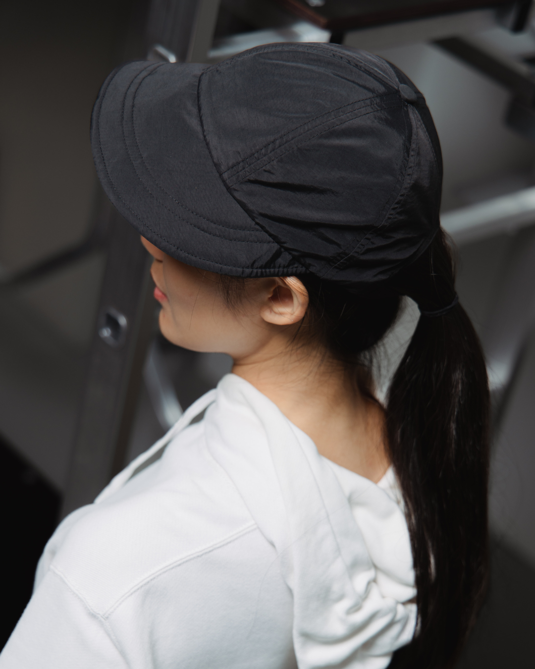 SUN CAP IN JET BLACK