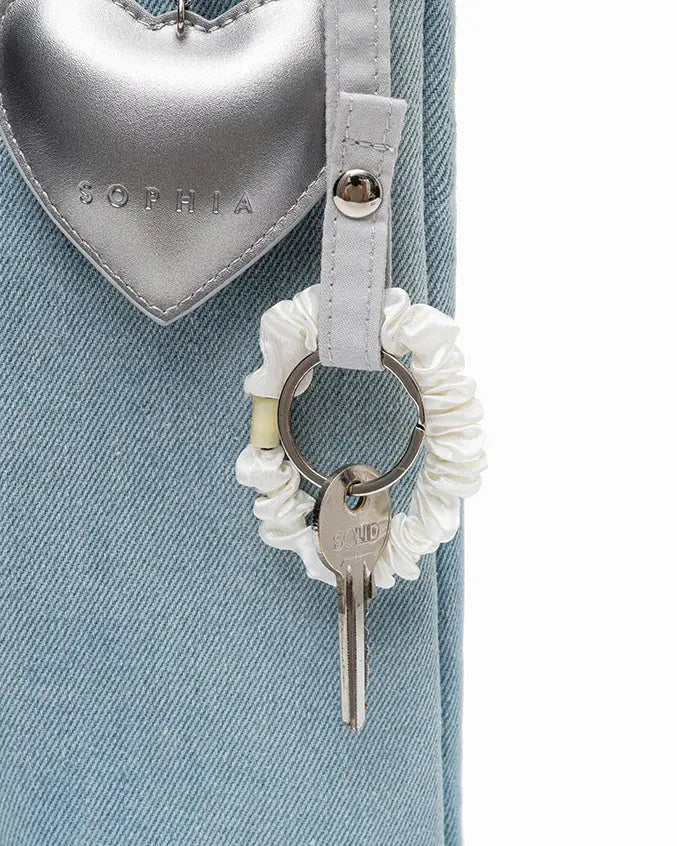 SIGNATURE POCKET DENIM TOTE BAG IN MID WASH DENIM TSL Singapore