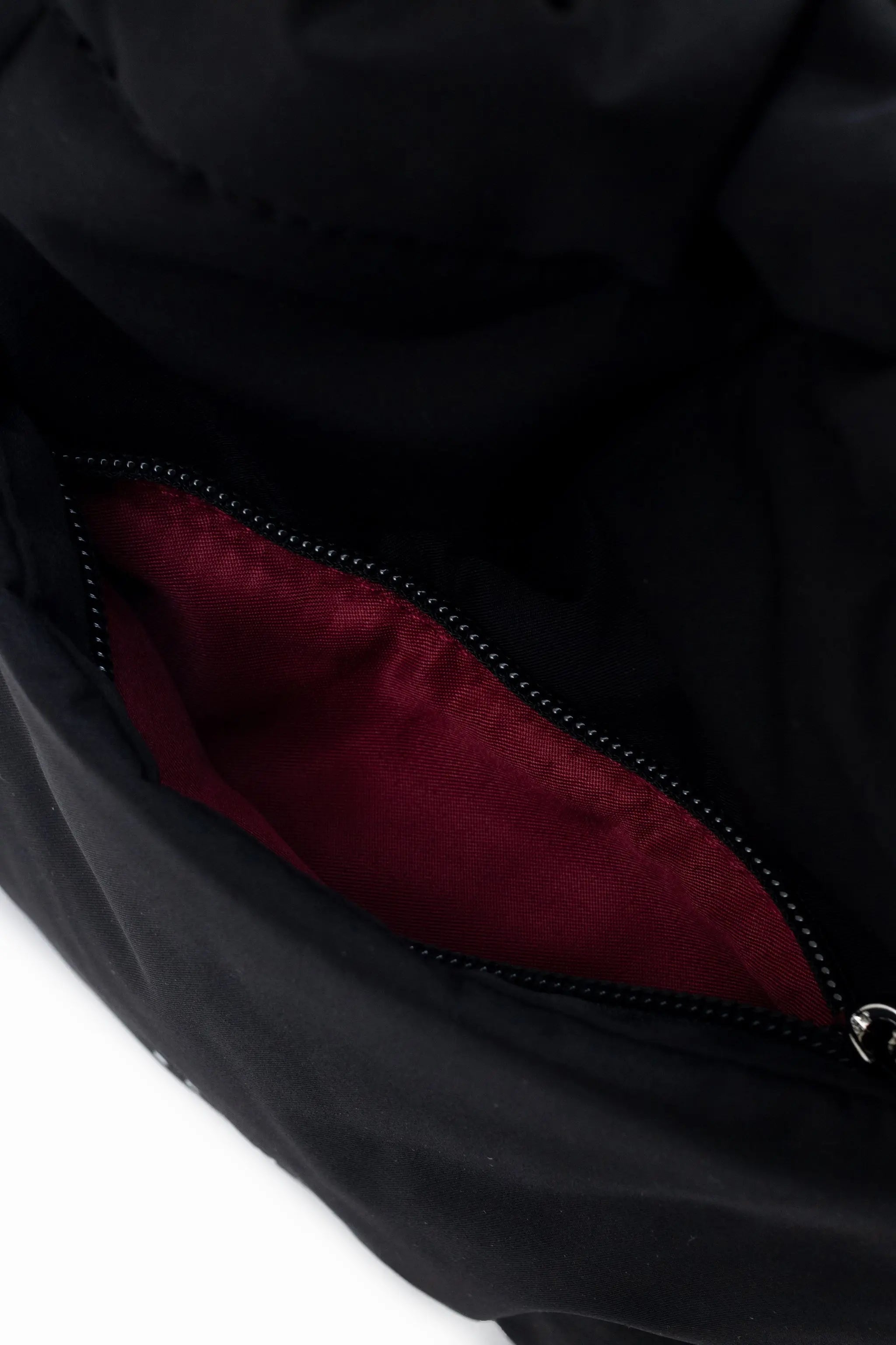 COSY LUXE BUCKET BAG IN JET BLACK