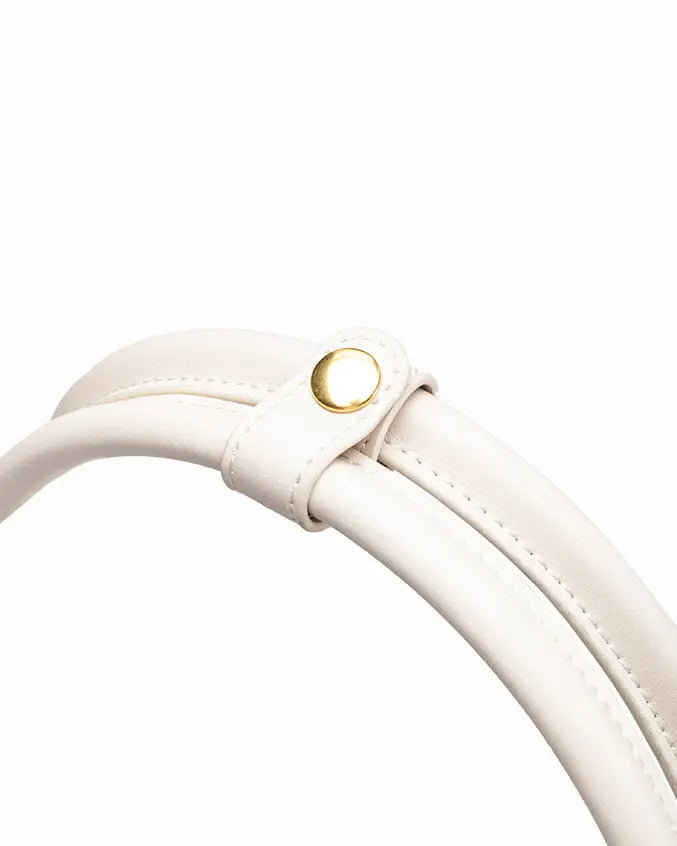 SIGNATURE POCKET M REI TOTE BAG IN CHALK TSL Singapore