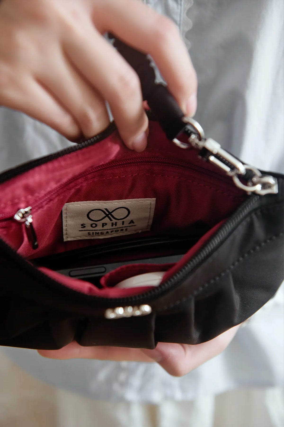 THE DAILY WRISTLET IN JET BLACK
