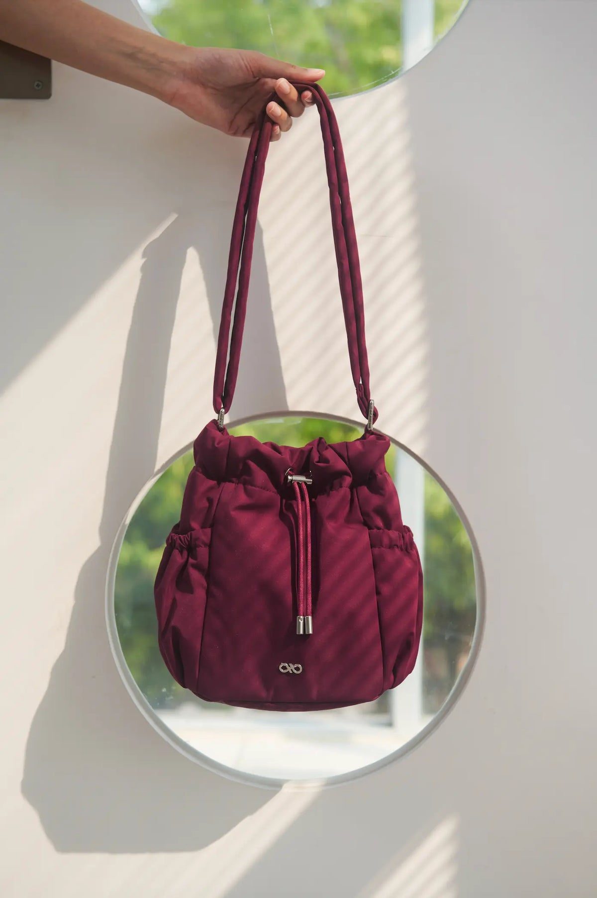 MINI COSY LUXE BUCKET BAG IN WINE