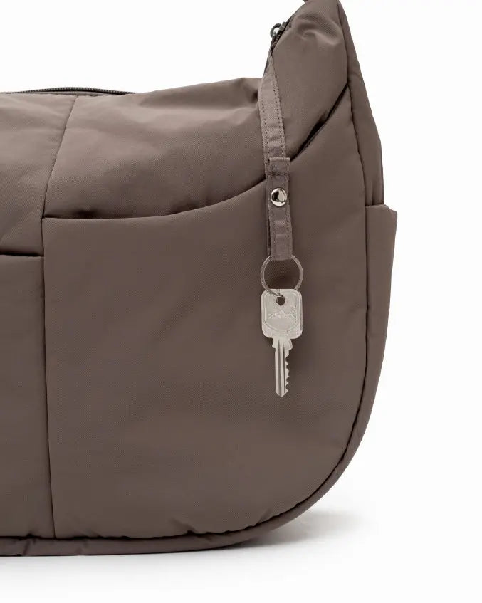 XL SIGNATURE POCKET CROSSBODY BAG IN TAUPE