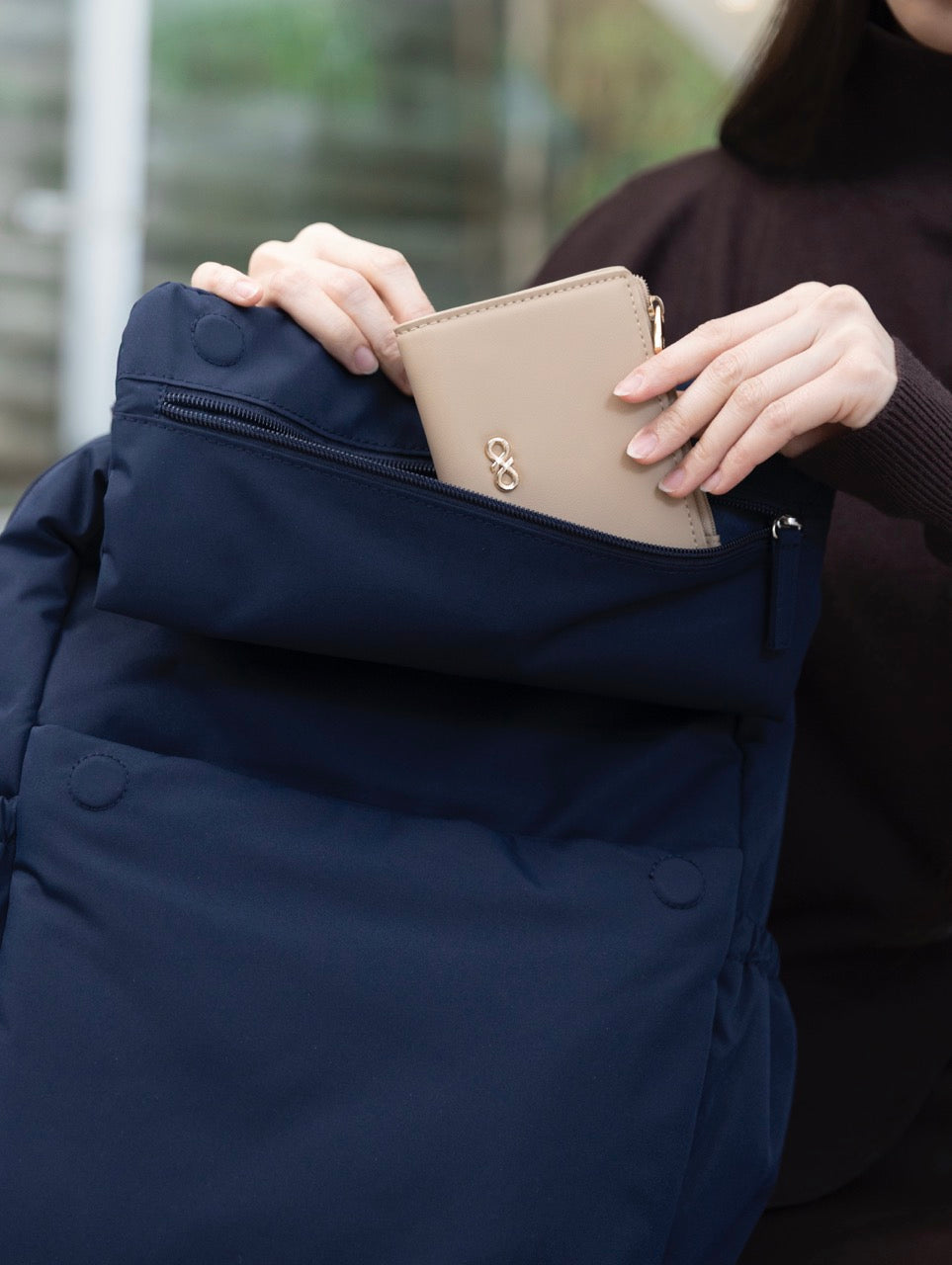 COSY LUXE UTILITY BACKPACK IN MIDNIGHT