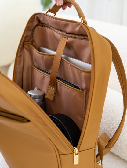 ANDERS MAGIC LAPTOP BACKPACK IN CAMEL