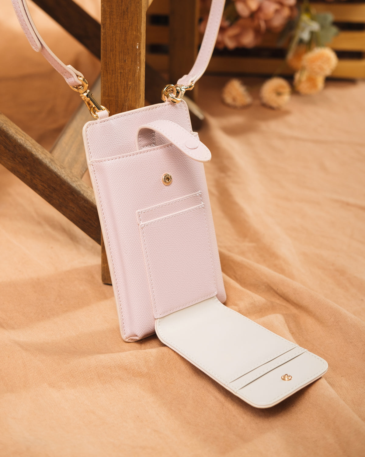 ATHENA PHONE BAG IN FAIRY PINK