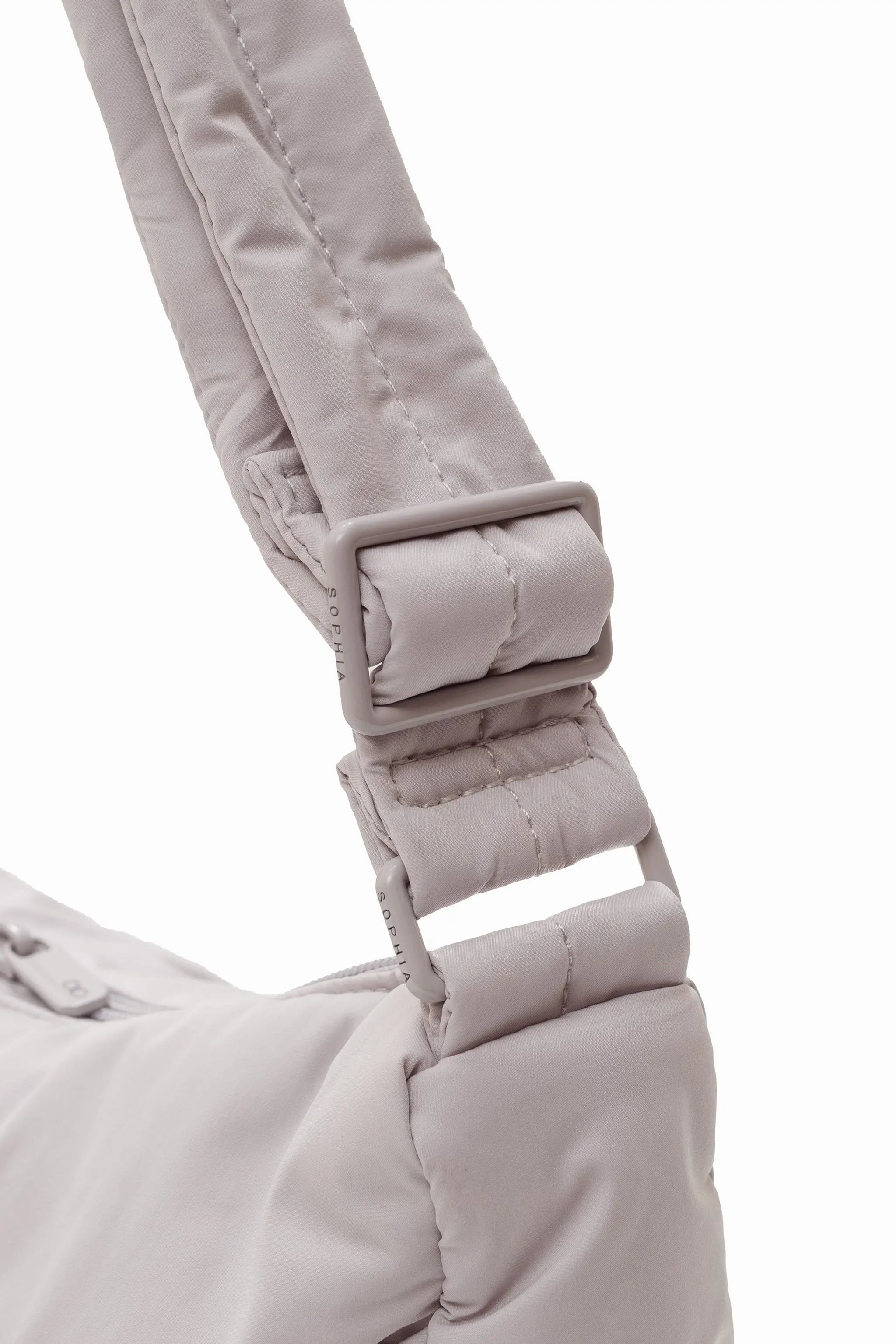 SIGNATURE POCKET CROSSBODY BAG 2.0 IN COSY DOVE GREY 