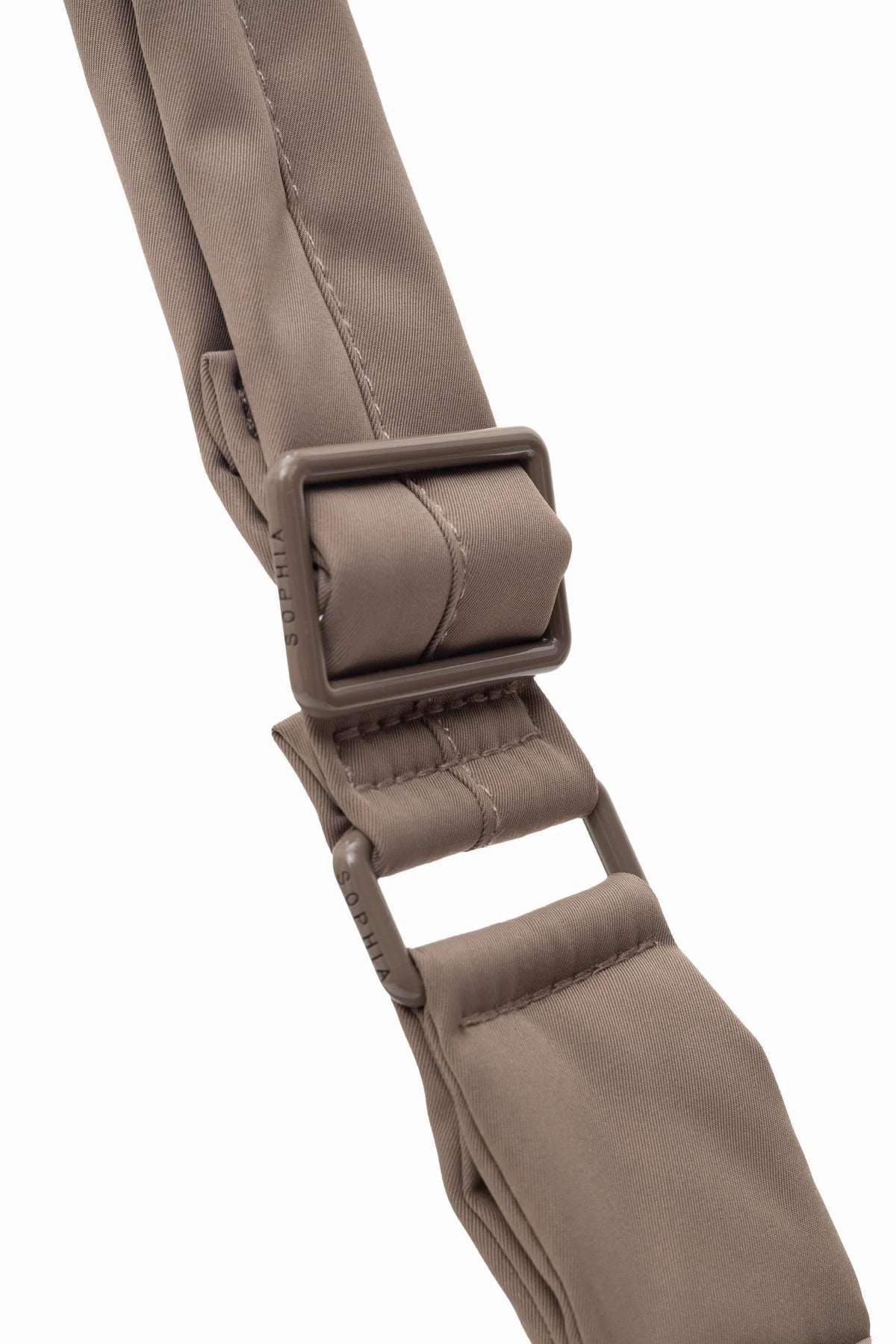 COSY LUXE L CRESCENT BAG 2.0 IN TAUPE 