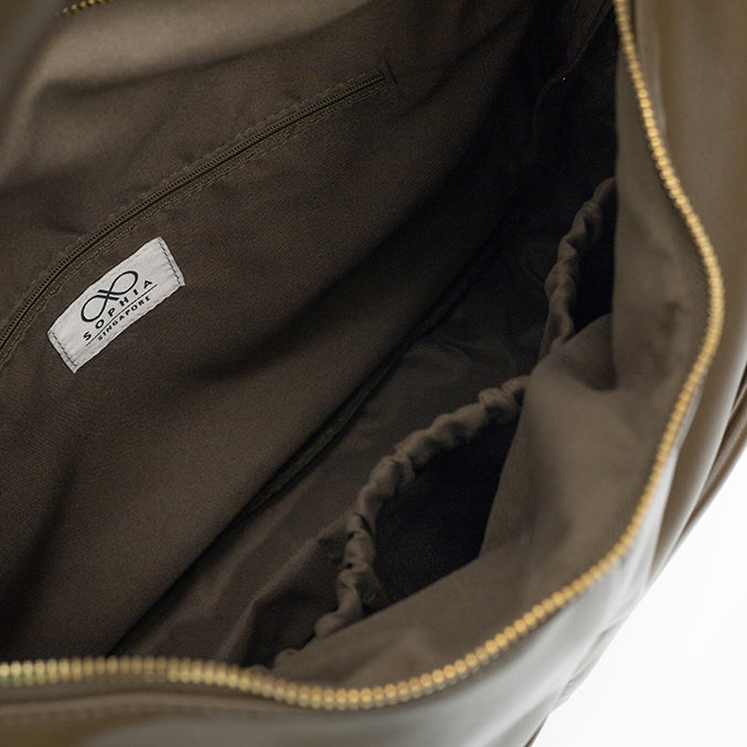 SIGNATURE POCKET SLOUCHY HOBO IN OLIVE